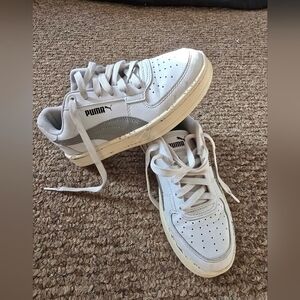 Puma Kids White and Gray Sneakers